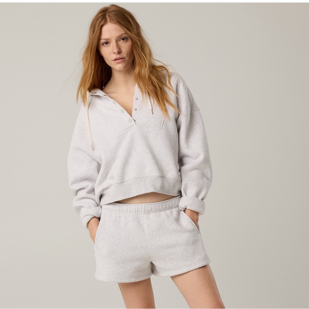 ☁️ NWT Aerie Cloud Fleece Short Light Heather Gray L ☁️